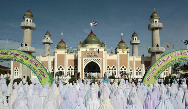 Berwisata ke Thailand Saat Bulan Ramadan (1)